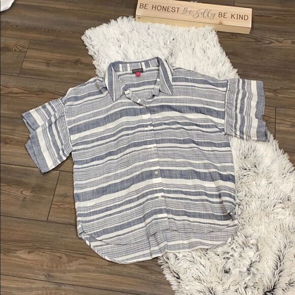 Vince Camuto Striped Flutter Sleeve Blouse L - Picture 1 of 8